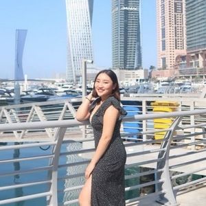 Meet your Posher, Ploy